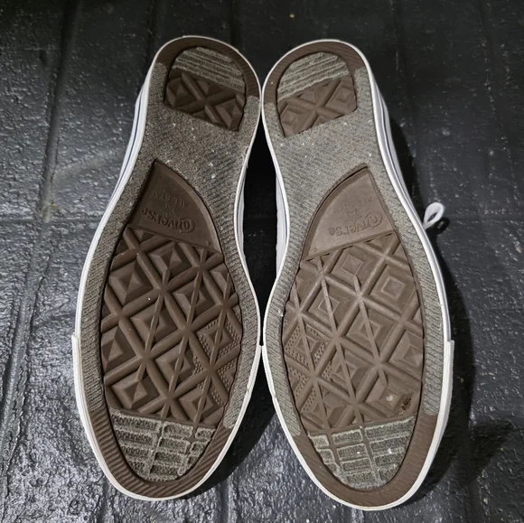 Converse Cuck Taylor All Star Low Top Sneaker, Men's Size 10, Women's Size 12 - Picture 7 of 10